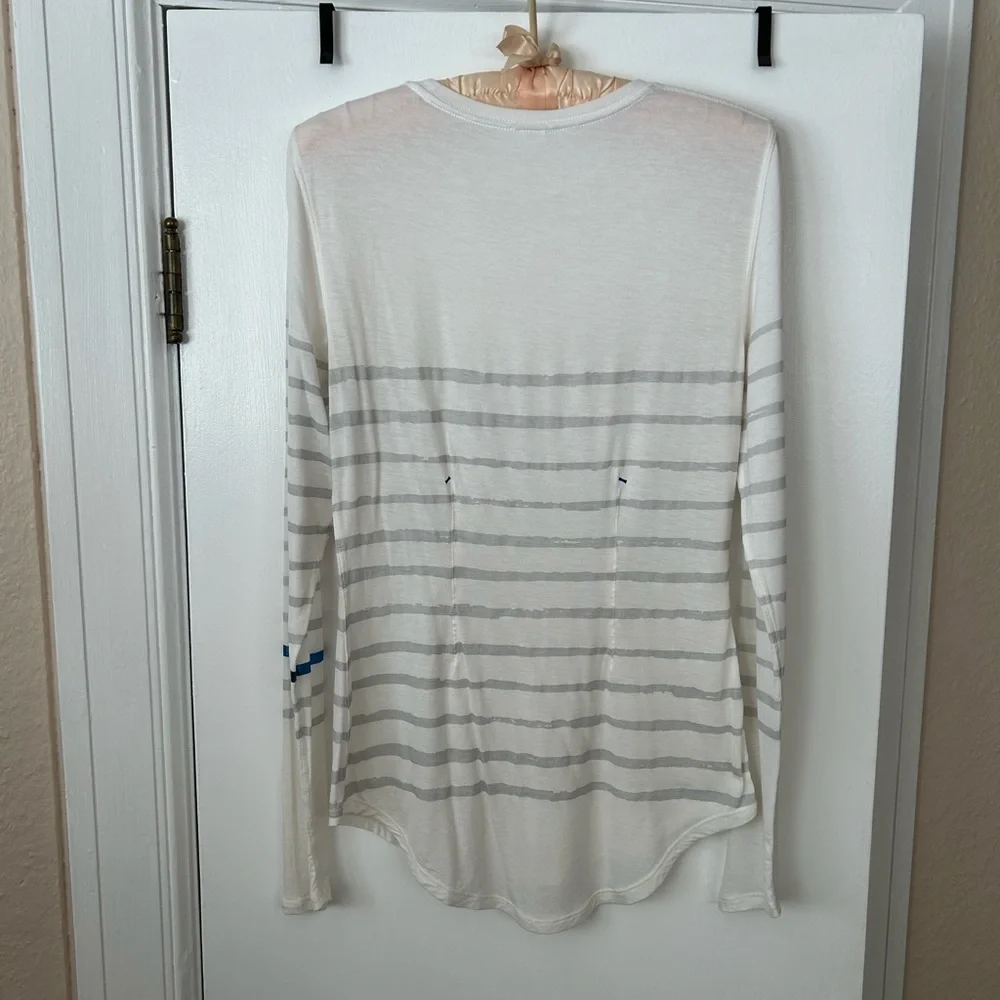 (NWOT) Kit & Ace Long Sleeve Tee - Picture 2 of 6